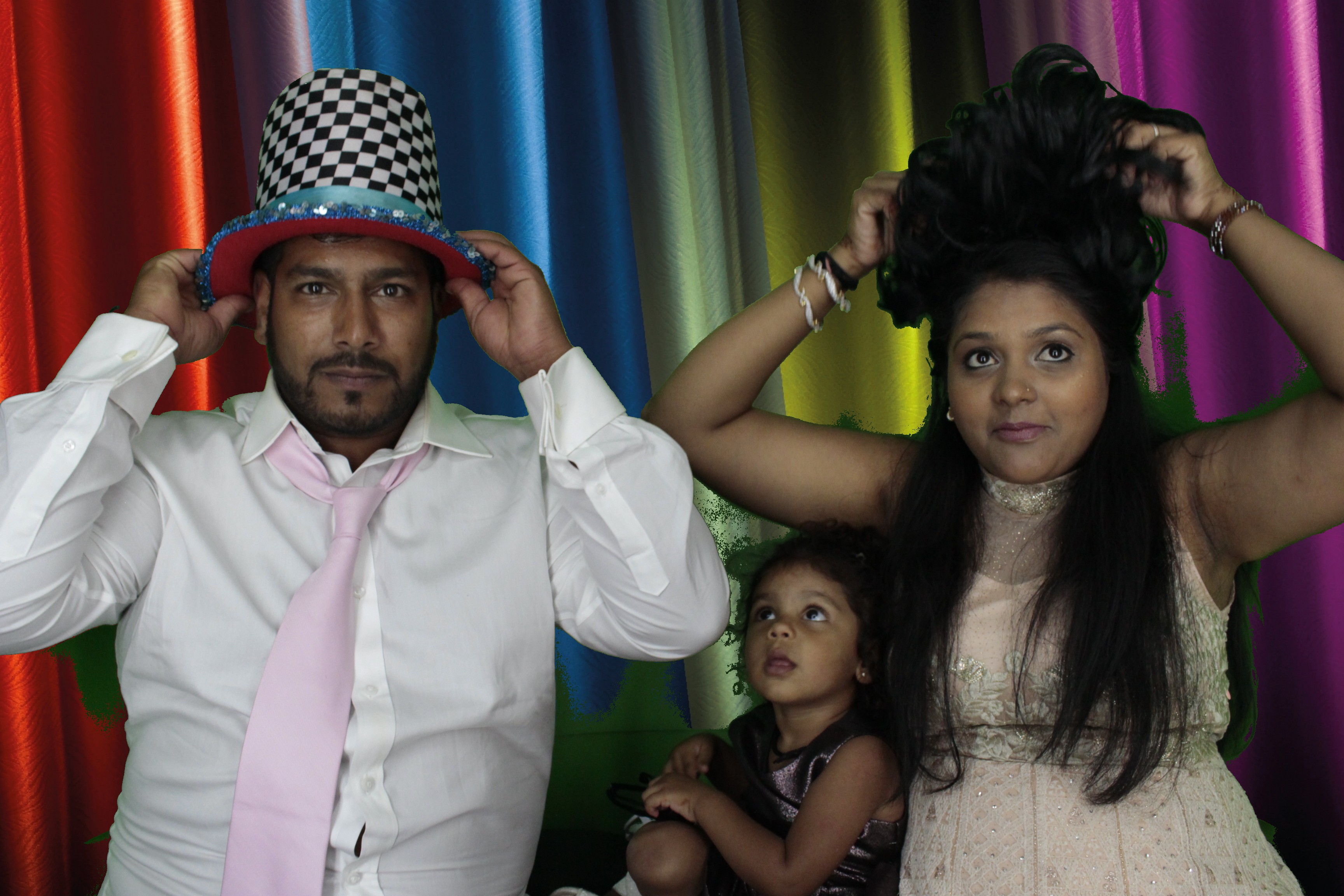 Bhavin & Yasmin’s Wedding | View more photos from the event at gallery.myphotoboothexperience.co.uk/u/MyPhotoBoothExperienceLtd/Bhavin-Yasmin’s-Wedding
